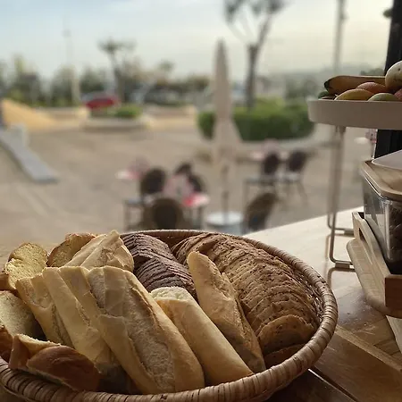 De L'ocean فندق 3*