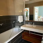 Hotel De L'Ocean Et Restaurant - Coeur De Ville Hotel Biarritz