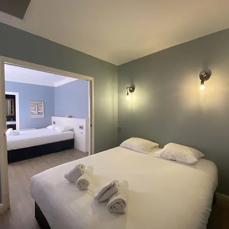 Restaurant De L'océan - Coeur De Ville, Proche Grande Et Port Vieux Hotel 3*