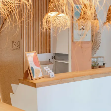 Restaurant De L'océan - Coeur De Ville, Proche Grande Et Port Vieux 3*